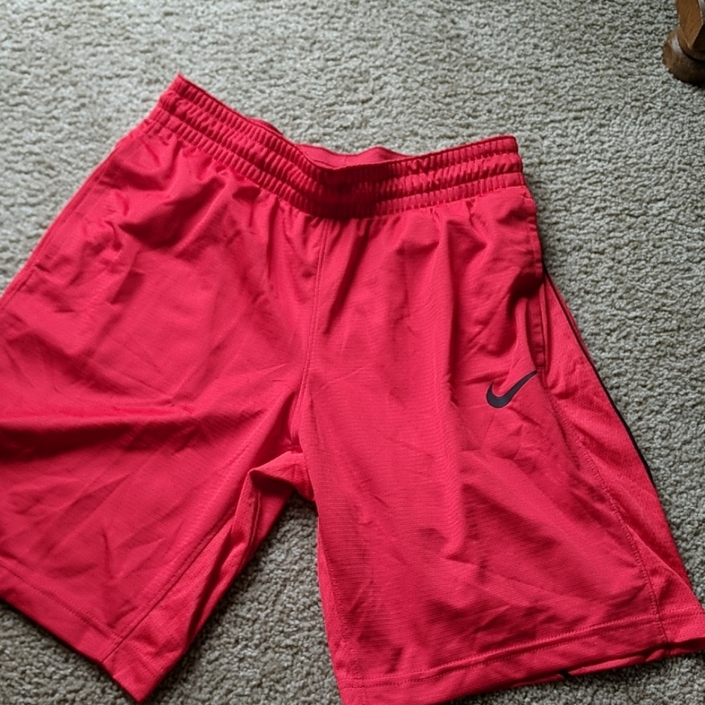 Women's Nike dri-fit basketball shorts